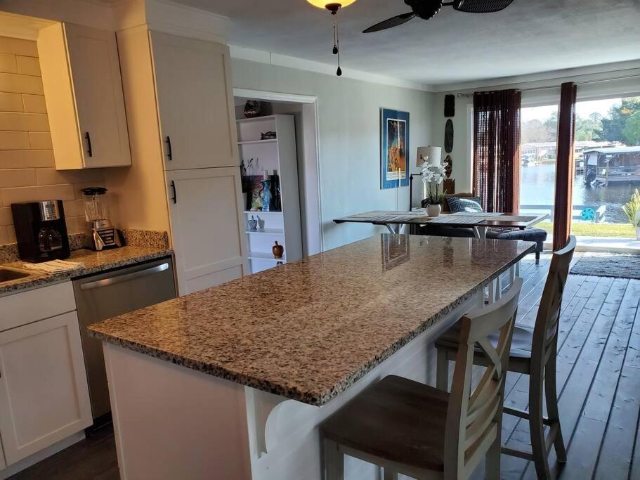 Villa 3 Bed, 2 Bath, Waterfront, Dock, Large Driveway Tavares Exterior foto